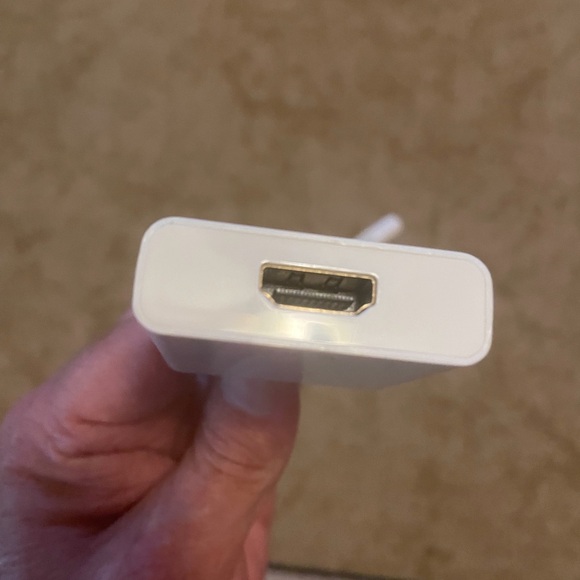 Digital AV HDTV Adapter 30 Pin Dock Connector to HDMI for iPad 2/3 - Picture 2 of 3